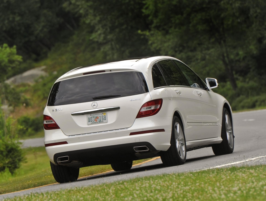 Авто обои Mercedes-Benz R-Class 2012