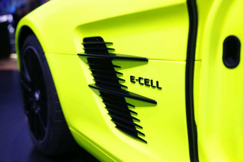 Авто обои Mercedes-Benz SLS E-Cell 2011