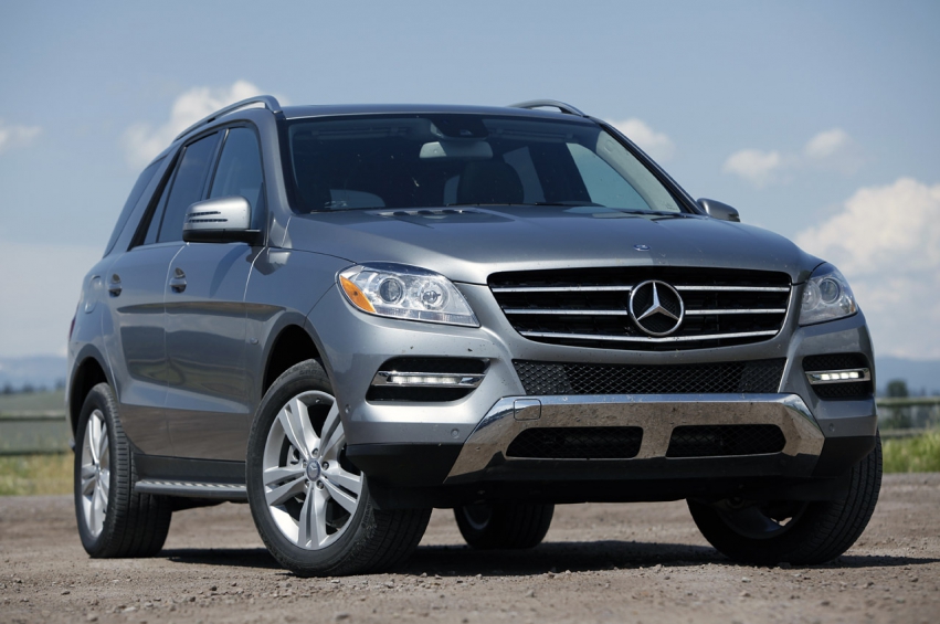 Авто обои Mercedes-Benz ML350 BlueTec 4Matic 2012