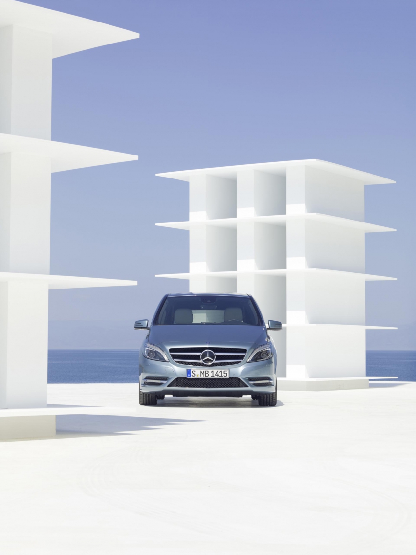 Авто обои Mercedes-Benz B-Class 2012