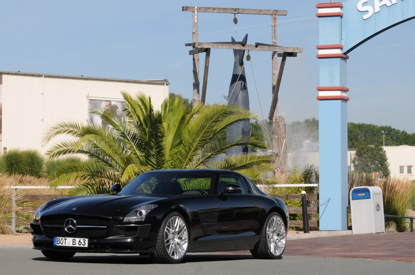 Авто обои Mercedes-Benz Brabus SLS AMG 