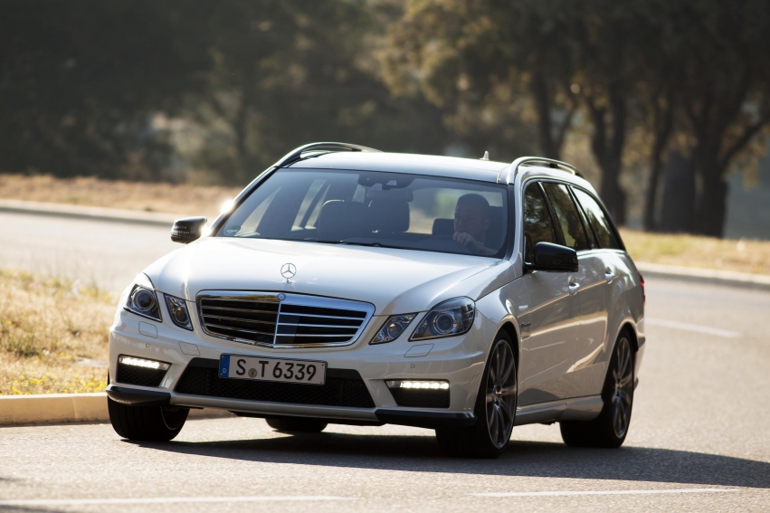 Авто обои Mercedes-Benz E63 AMG Wagon