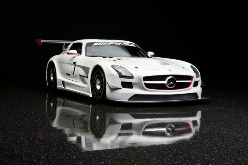 Авто обои Mercedes-Benz SLS AMG GT3