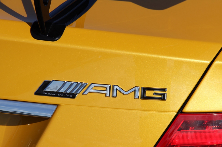 Авто обои Mercedes-Benz C63 AMG Coupe Black Series 2012