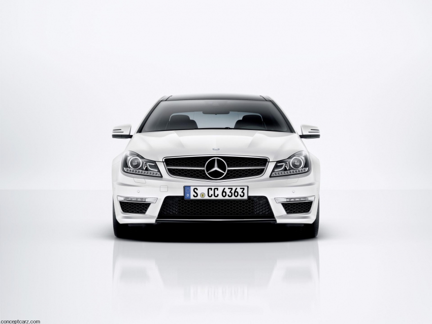 Авто обои Mercedes-Benz C63 AMG Coupe 2012