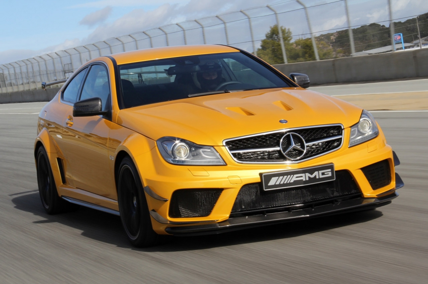 Авто обои Mercedes-Benz C63 AMG Coupe Black Series 2012