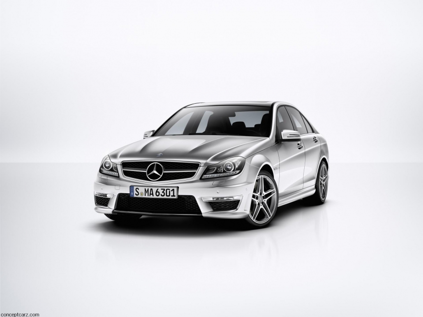 Авто обои Mercedes-Benz C63 AMG 2012