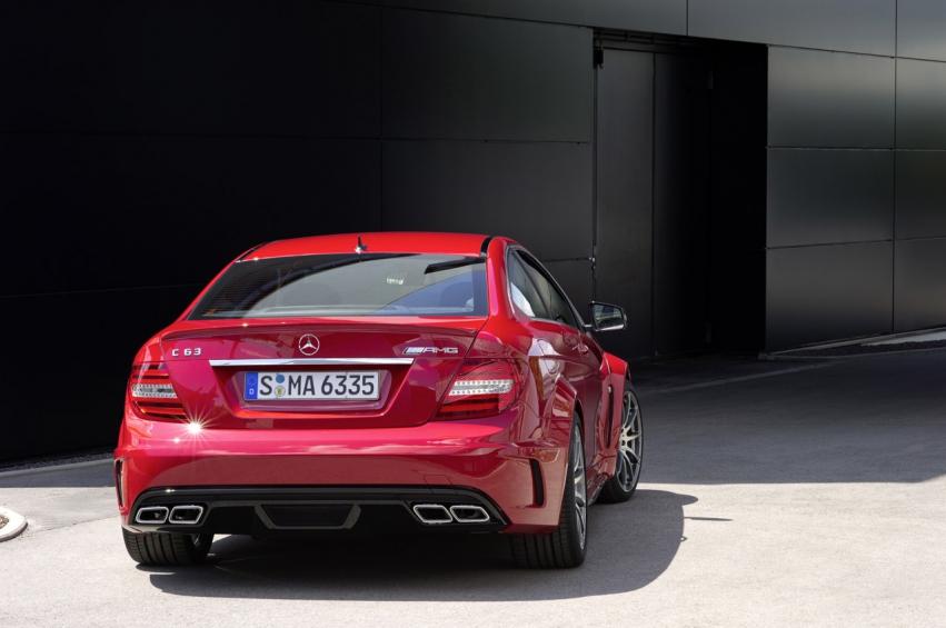 Авто обои Mercedes-Benz c63 amg coupe