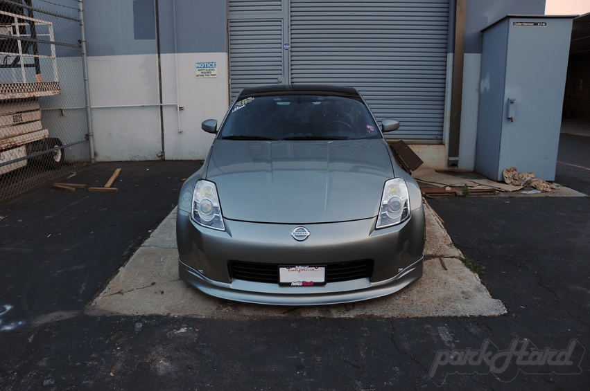 Авто обои Nissan 350Z ParkHard tuned