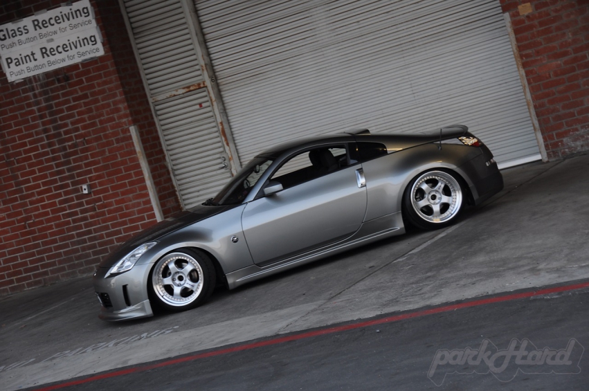 Авто обои Nissan 350Z ParkHard tuned