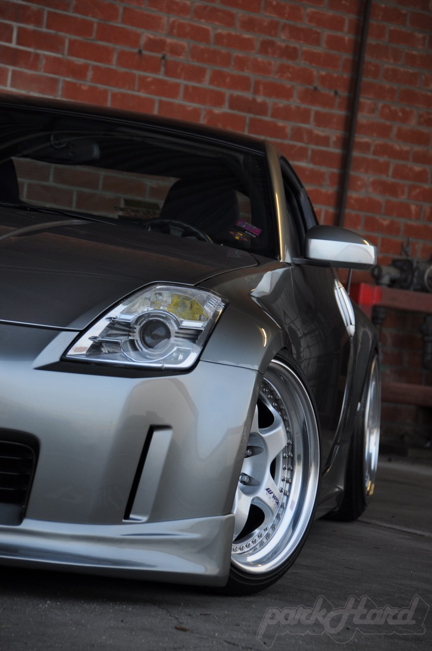 Авто обои Nissan 350Z ParkHard tuned