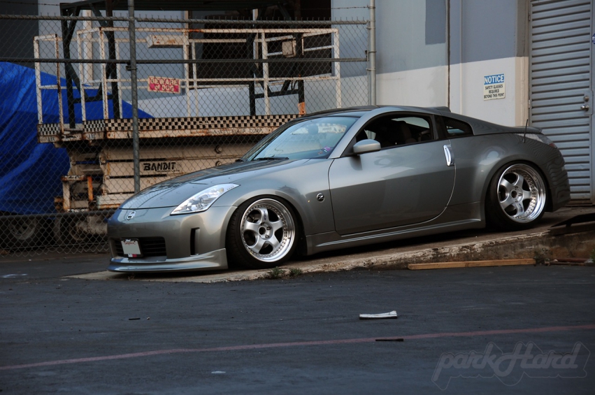 Авто обои Nissan 350Z ParkHard tuned