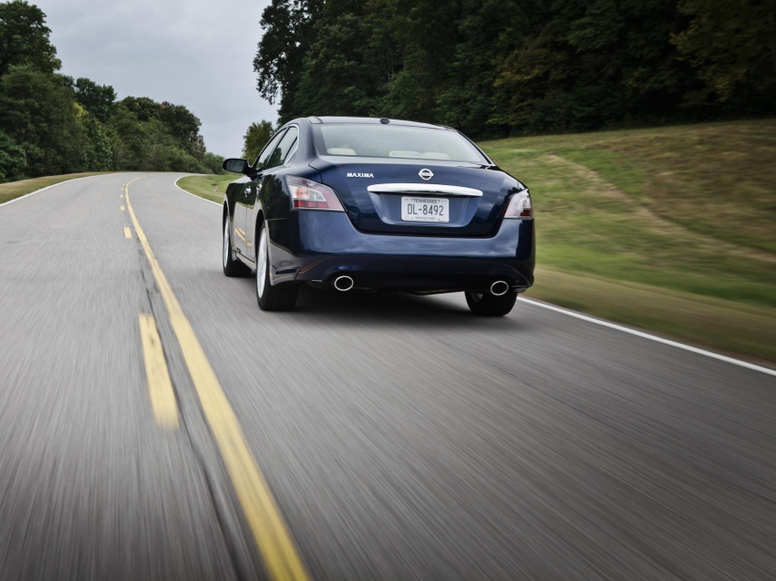 Авто обои Nissan Maxima 2012