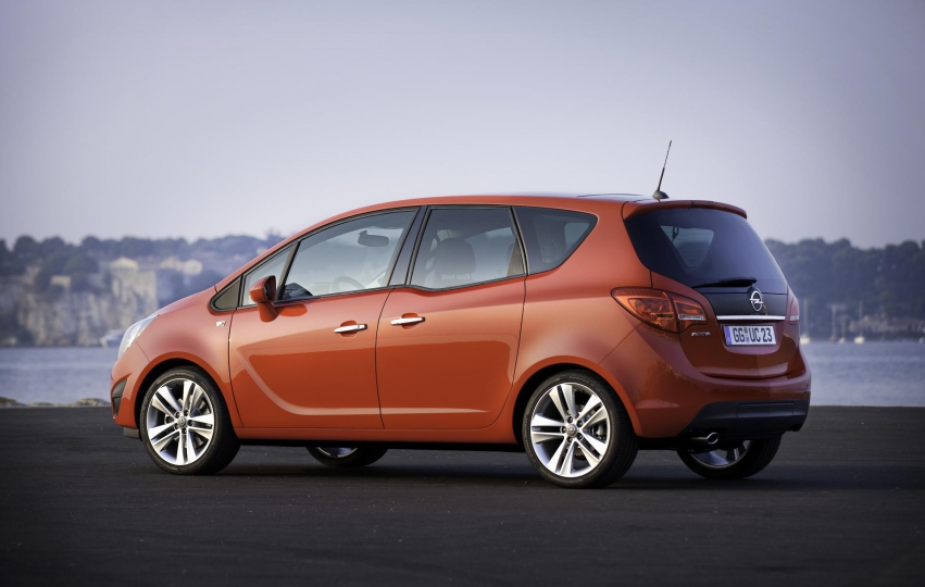 Авто обои Opel Meriva 2012