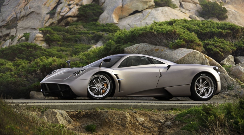 Авто обои Pagani Huayra