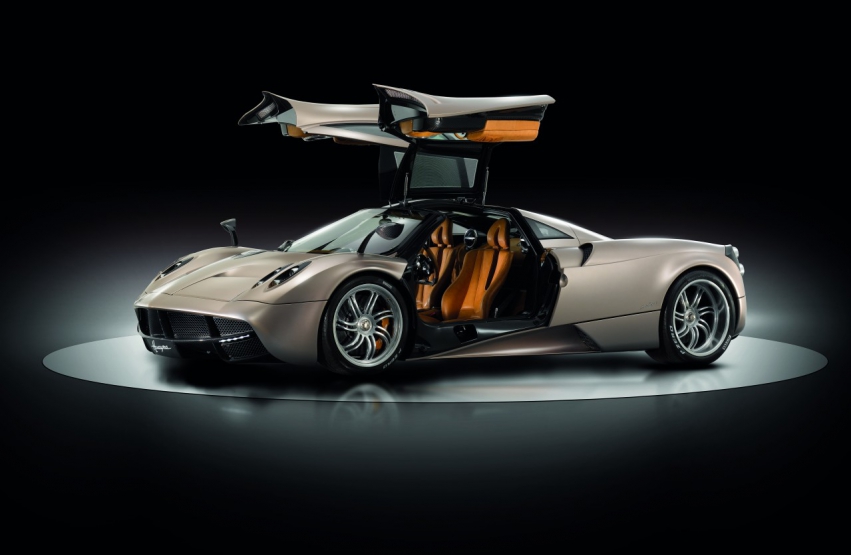 Авто обои Pagani Huayra