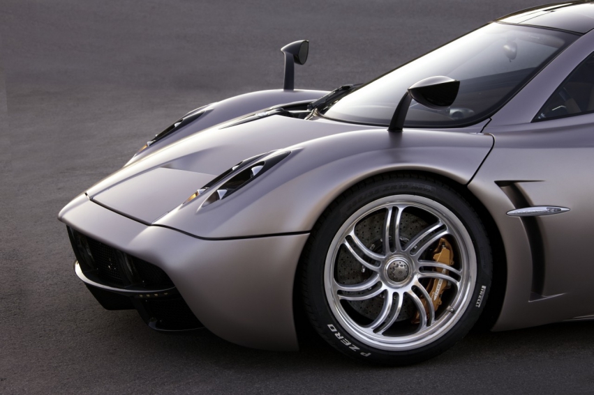 Авто обои Pagani Huayra