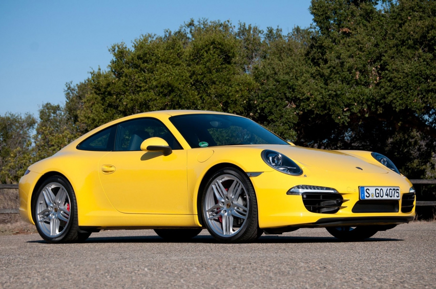 Авто обои Porsche 911 Carrera S First Drive