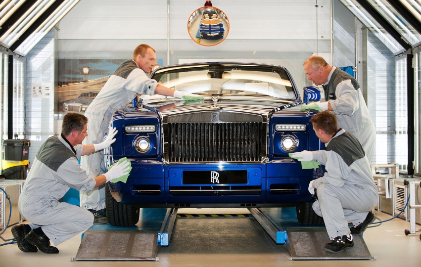 Авто обои Rolls-Royce Bespoke Phantom Drophead Coupe