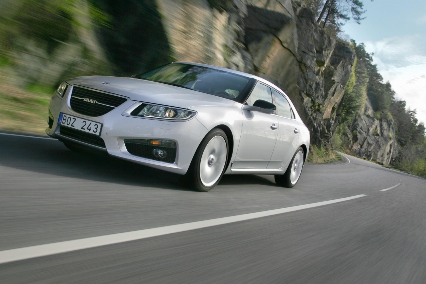 Авто обои Saab 9-5 Sedan 2011