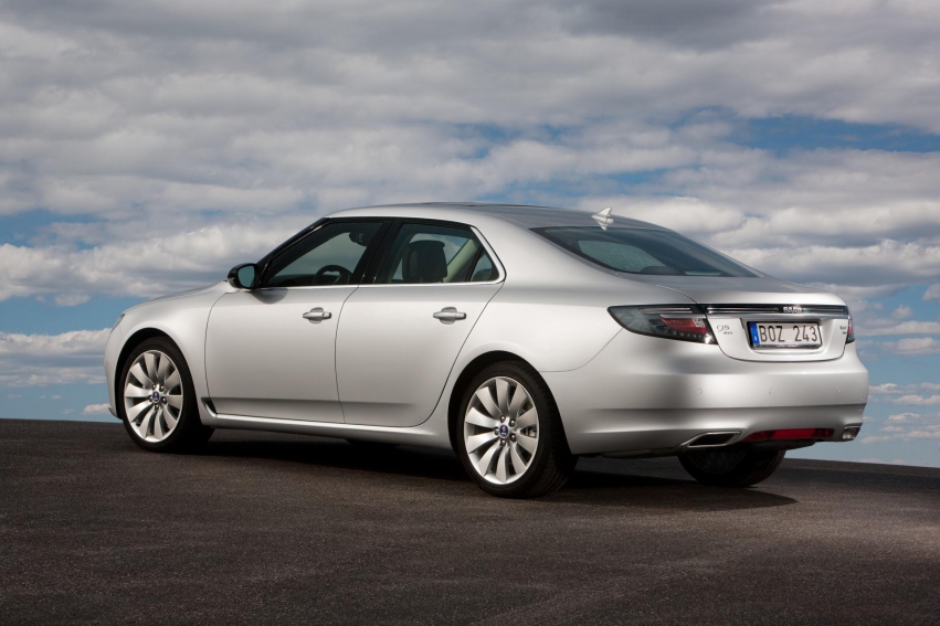 Авто обои Saab 9-5 Sedan 2011