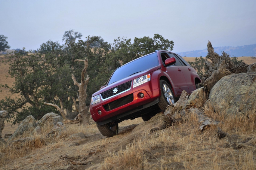 Авто обои Suzuki Grand Vitara 2012