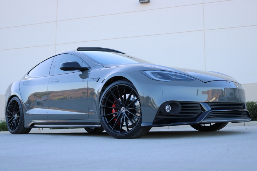 Авто обои Tesla Zero to 60 Radical Refresh Designs for Tesla Model S P100D 