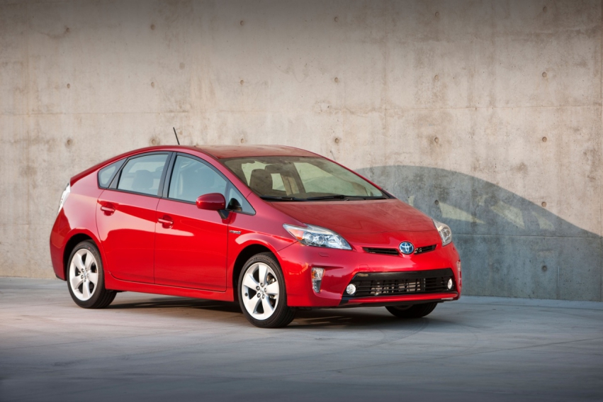 Авто обои Toyota Prius 2012