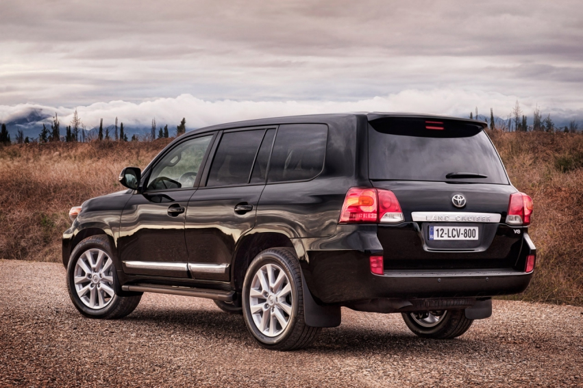 Авто обои Toyota Land Cruiser 2013