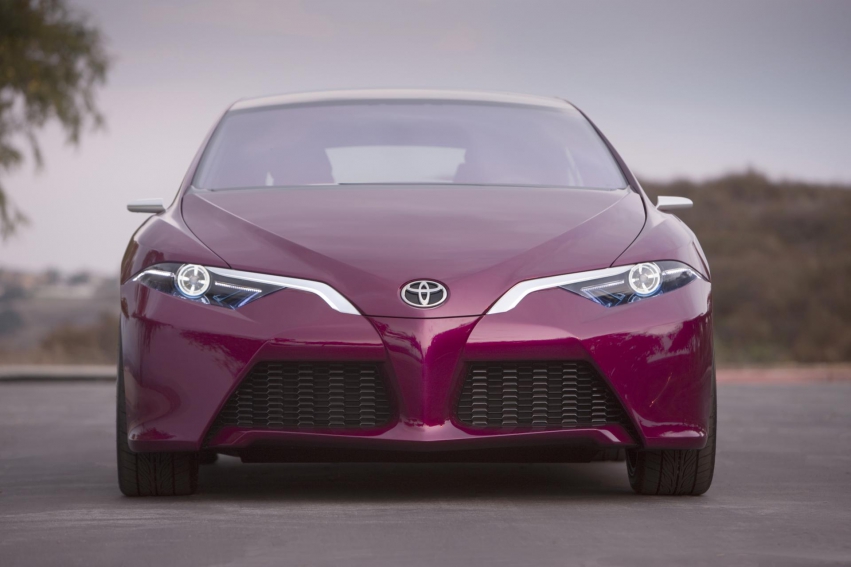 Авто обои Toyota NS4 Plug-in Hybrid Concept