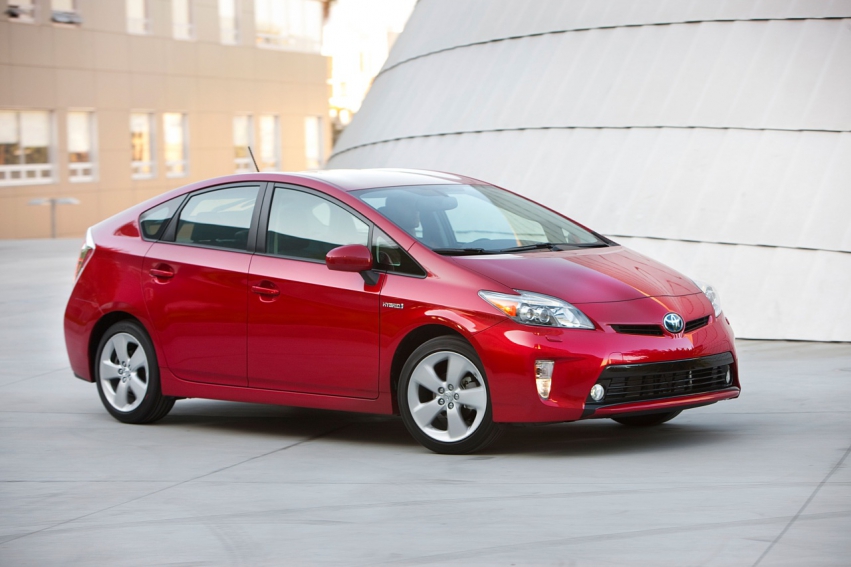 Авто обои Toyota Prius 2012