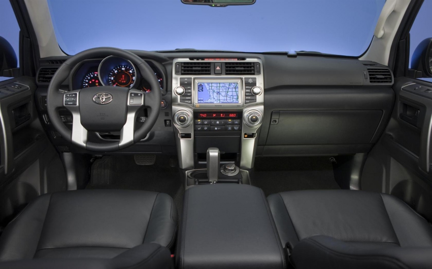 Авто обои Toyota 4Runner SUV 2012