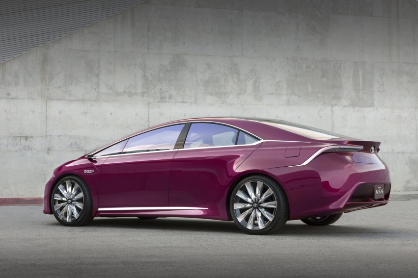 Авто обои Toyota NS4 Plug-in Hybrid Concept