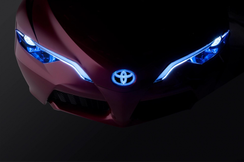 Авто обои Toyota NS4 Plug-in Hybrid Concept