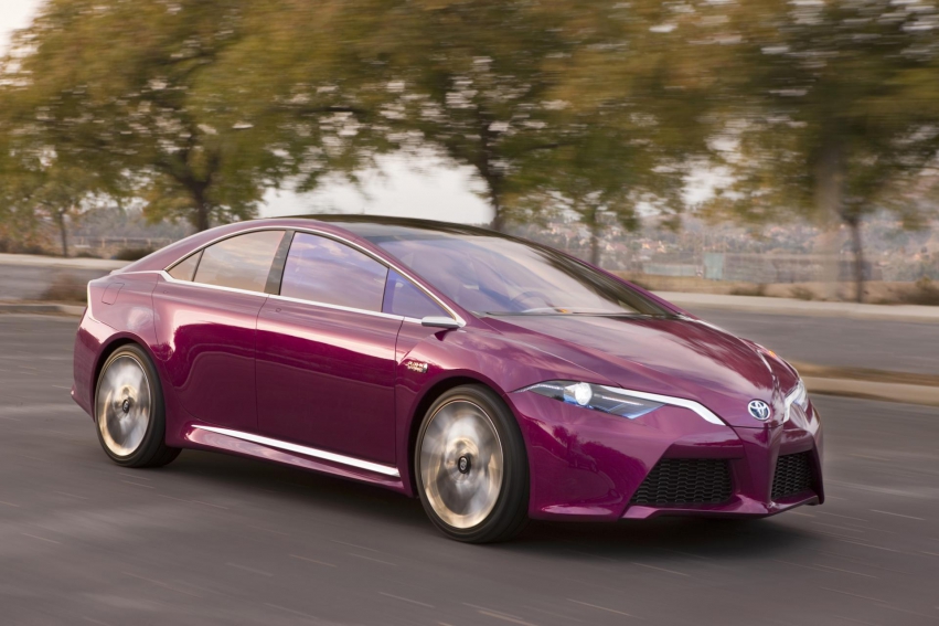 Авто обои Toyota NS4 Plug-in Hybrid Concept