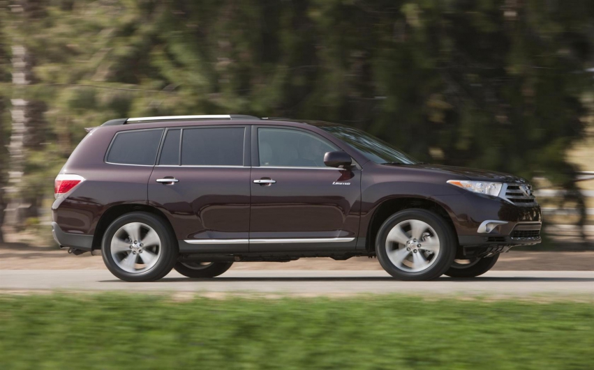 Авто обои Toyota Highlander SUV 2011