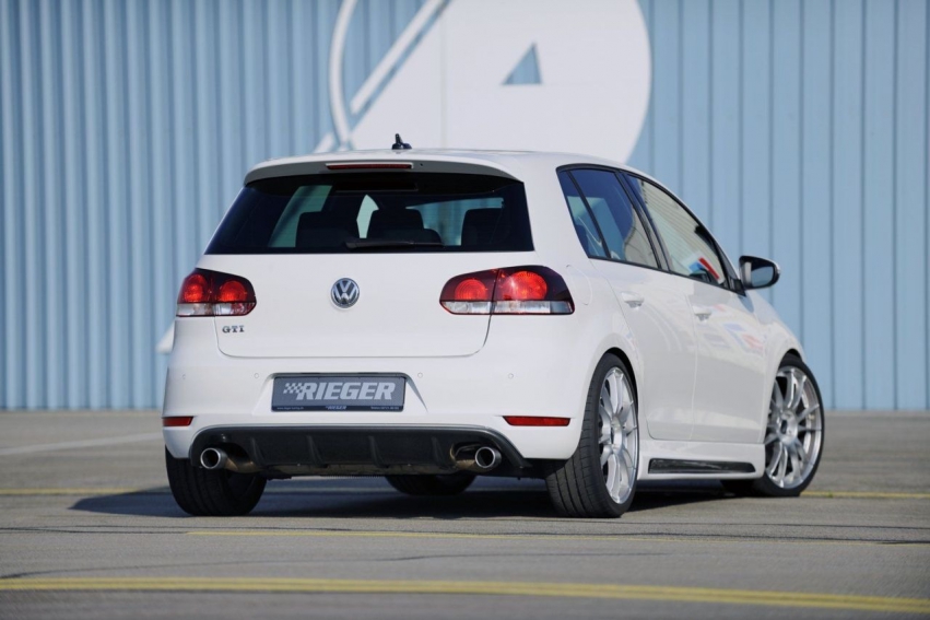 Авто обои Volkswagen Rieger Golf GTI