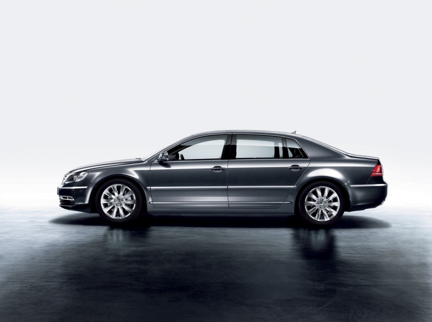 Авто обои Volkswagen Phaeton 2011