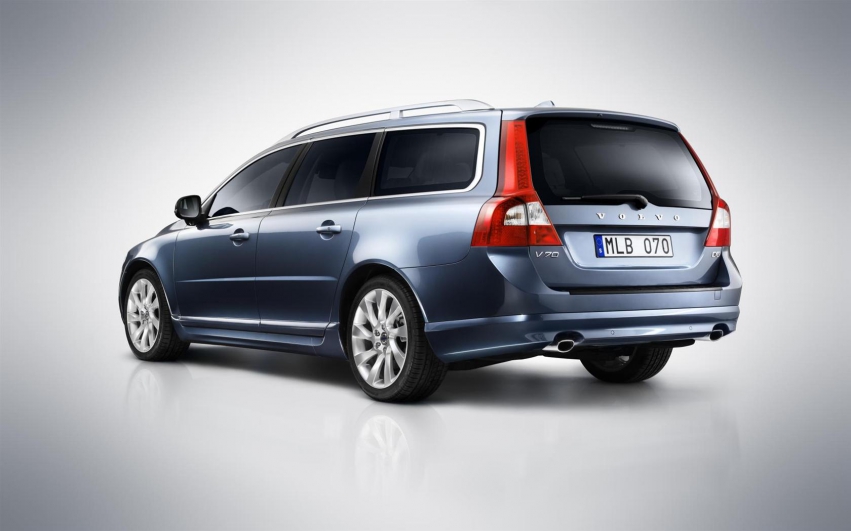 Авто обои Volvo V-70 2012