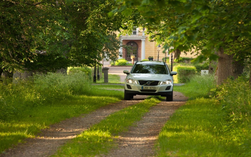 Авто обои Volvo XC-60 2012