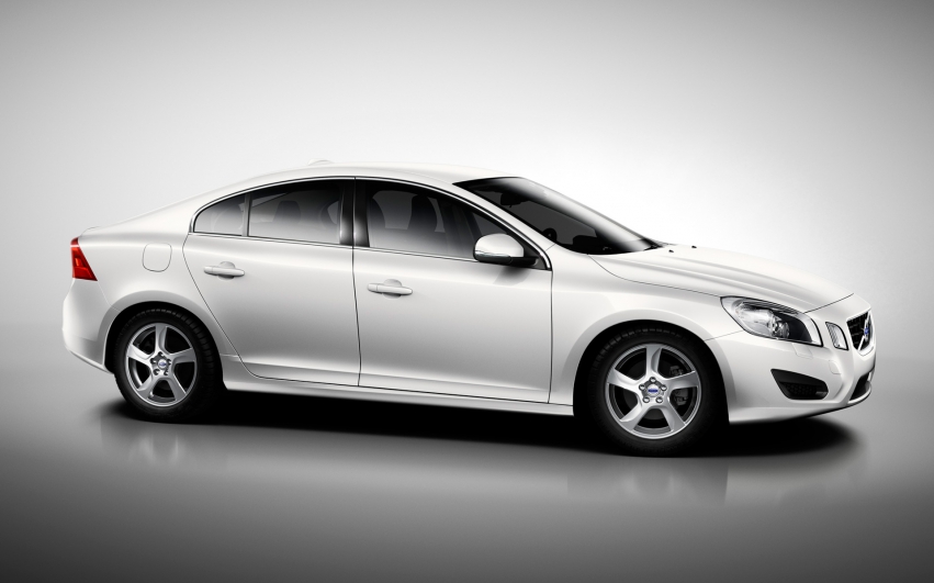 Авто обои Volvo S-60 2012