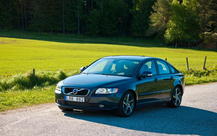 Авто обои Volvo S-40 2012