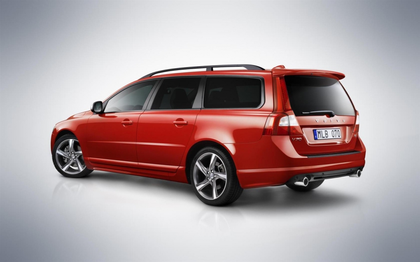 Авто обои Volvo V-70 2012