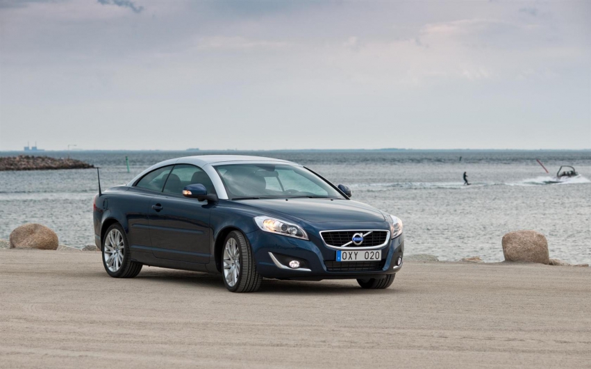 Авто обои Volvo C-70 2012